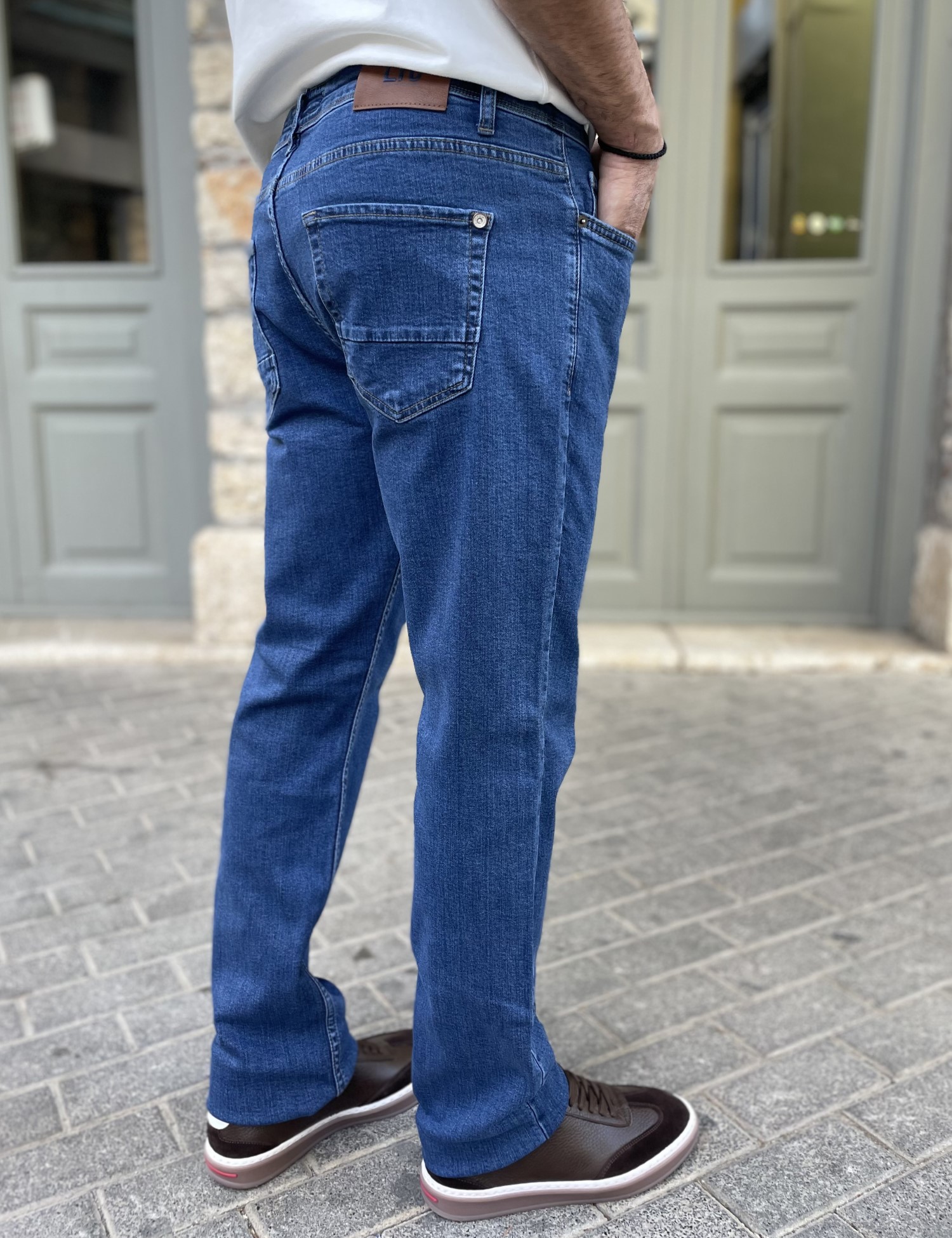 Ανδρικό μπλε ανοιχτό τζιν ελαστικό σε ίσια γραμμή με φερμουάρ LC17297 φωτογραφία